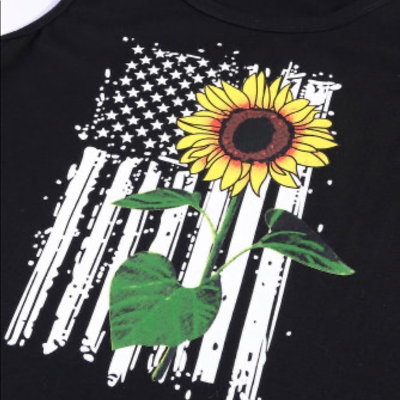 🌻Sunflower Tank🌻 - Picture 6 of 14